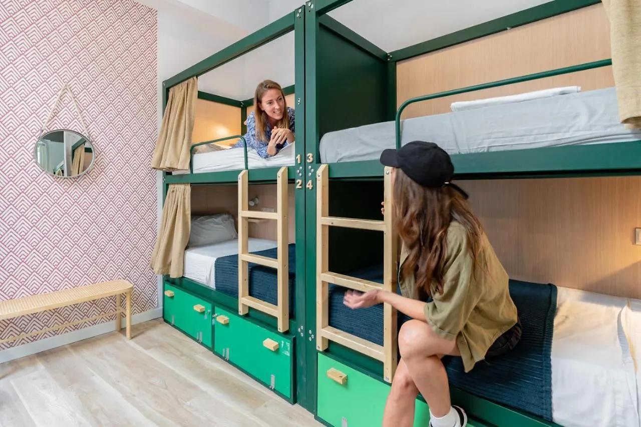 The Urban Jungle Hostel マラガ